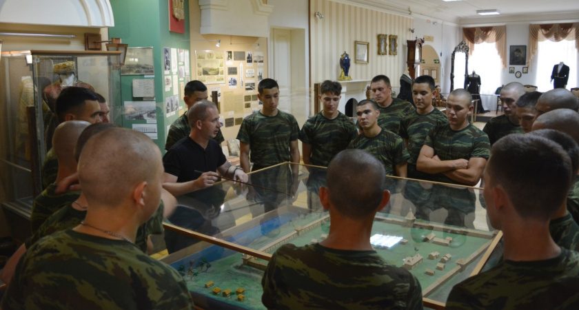 Юнармейцы из Башкортостана и Марий Эл посетили пензенский краеведческий музей