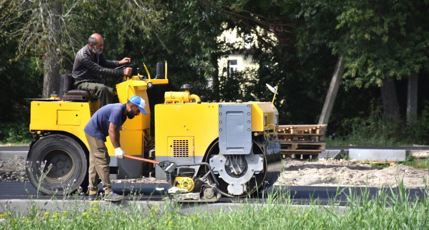 Александр Басенко рассказал о продвижении ремонта дорог улицы Чаадаева