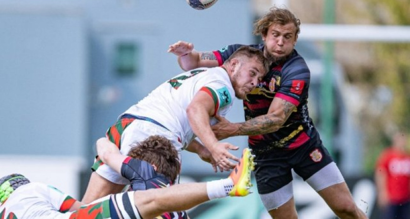 Пензенский "Локомотив" обыграл "Стрелу" на выездном матче со счетом 7:38