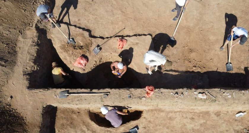 Мельниченко поделился фото с места раскопок в Сарай Ал-Джедит Астраханской области