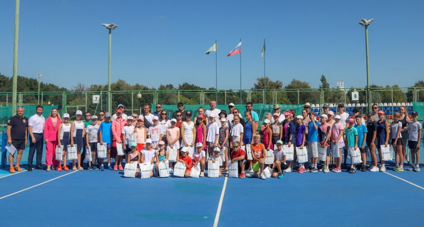 В Пензе в СОК "Семейный" стартовал открытый кубок областной федерации по теннису