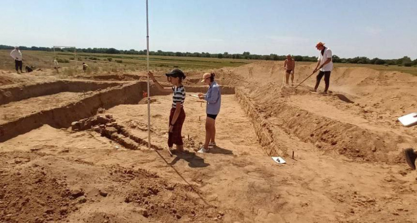 Олег Мельниченко рассказал о новых находках пензенских археологов в Астраханской области