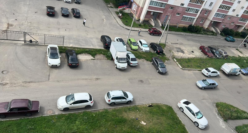 "Война" соседей развязалась в Пензе из-за установки "умных" ворот на ул. Ново-казанской 