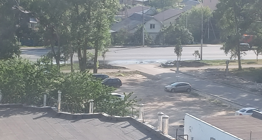 В Пензе проспект Победы заливает нечистотами