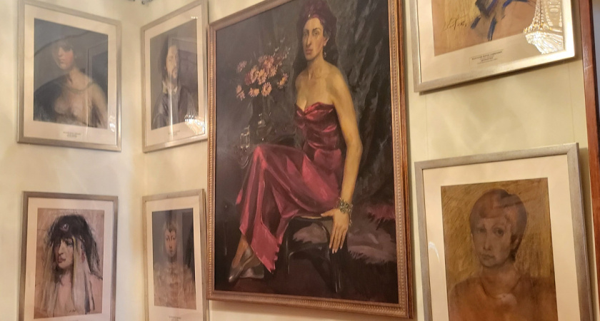 Завершается выставка творчества В.Манучаряна в "Доме Мейерхольда"