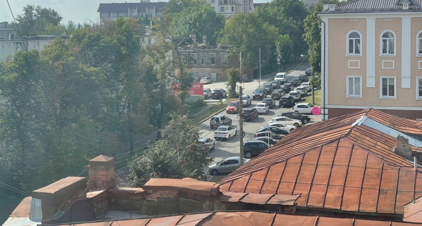 Пензенцы сообщают об огромной пробке по ул. Красной от Кураева до Лермонтова