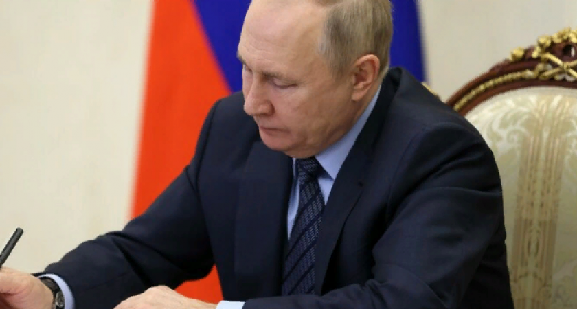 Официально: кому придёт путинская выплата 10 000 рублей к 1 сентября