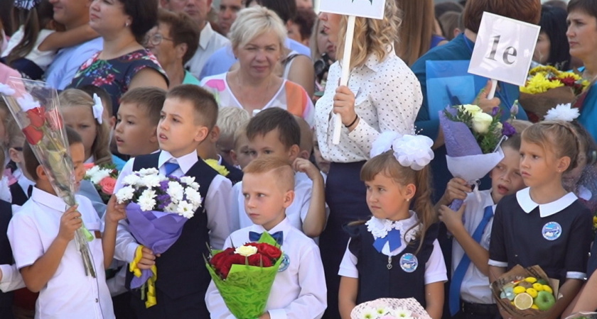 Басенко сообщил, что в Пензе 111 образовательных учреждений допущены к новому учебному году