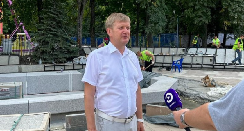 Начались ремонтные работы входной группы парка Белинского