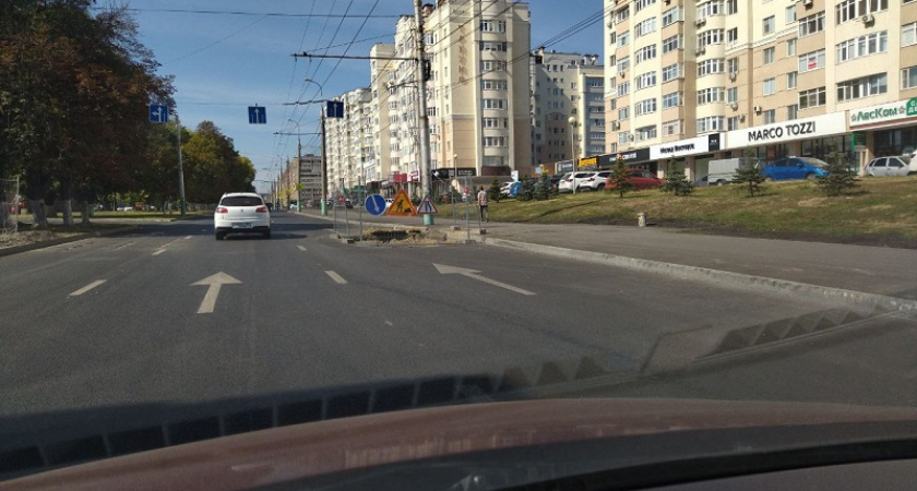 В Пензе на Пушкина напротив кинотеатра «Современника» разрыли новый асфальт