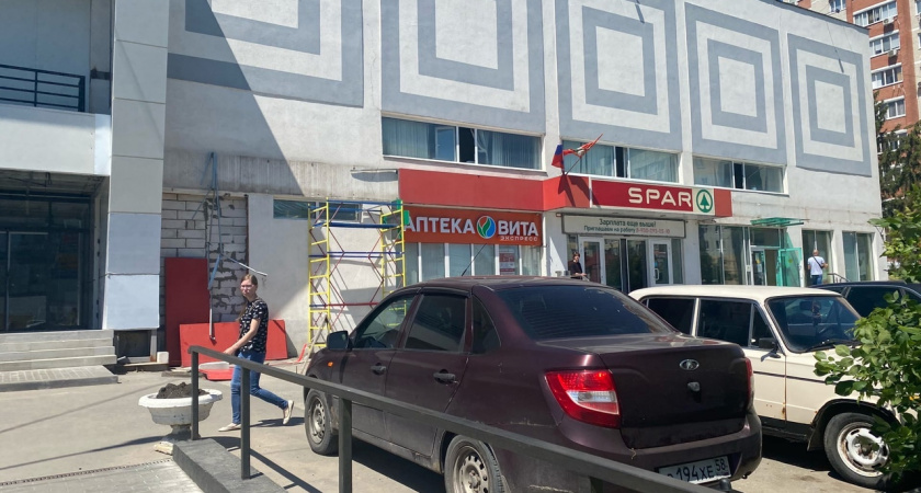 Жители забытого района Откормсовхоз пожаловались на отсутствие аптек, магазинов и спортобъектов