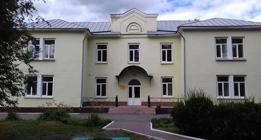 В Пензе директора ДМШ №5 оштрафовали за отсутствие пандуса и кнопки вызова персонала