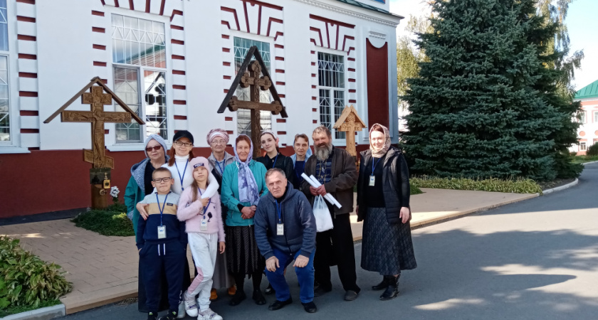 Пензенские верующие посетили святыни Наровчата