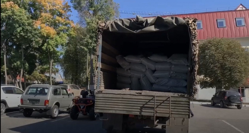 Олег Мельниченко сообщил об отправке в зону СВО «Нивы» и квадроцикла