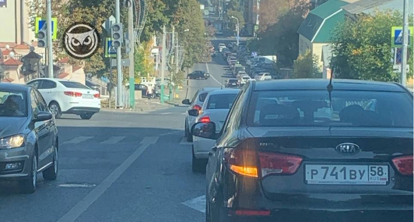 Из-за нового светофора на Володарского и Кураева в Пензе у водителей ожидается "веселая зима"