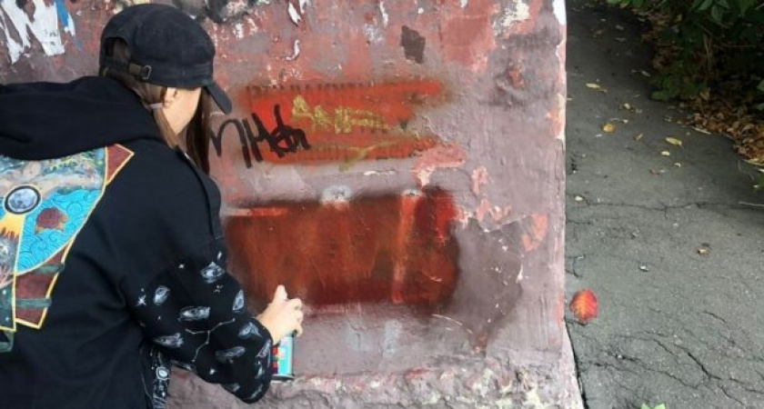 В Пензе краской за 66 тысяч рублей закрасили адреса наркошопов