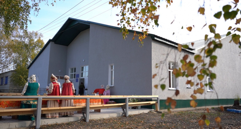 После капитального ремонта открыли Дом культуры в селе Татарская Лака Вадинского района