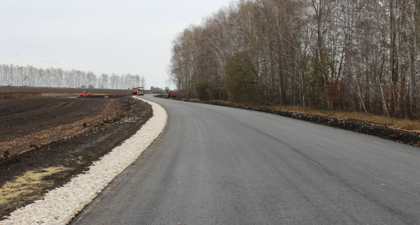 Рабочие уложили асфальт на туристическом маршруте из сел Паны и Абашево