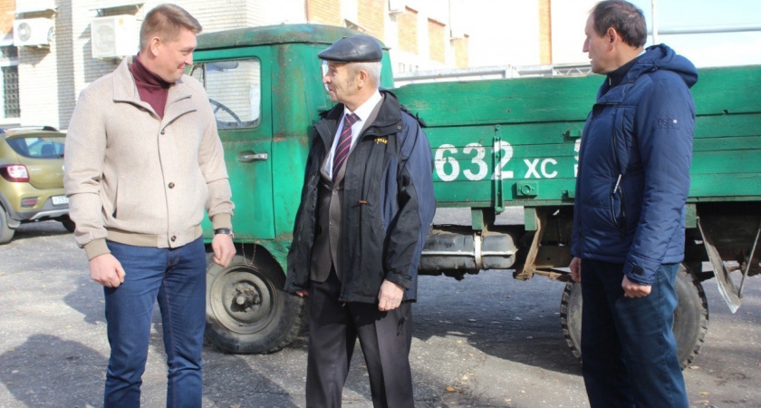 Житель Лунино отправил УАЗ на фронт