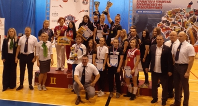 Пензенские спортсменки показали высокие результаты на чемпионате ПФО по пауэрлифтингу