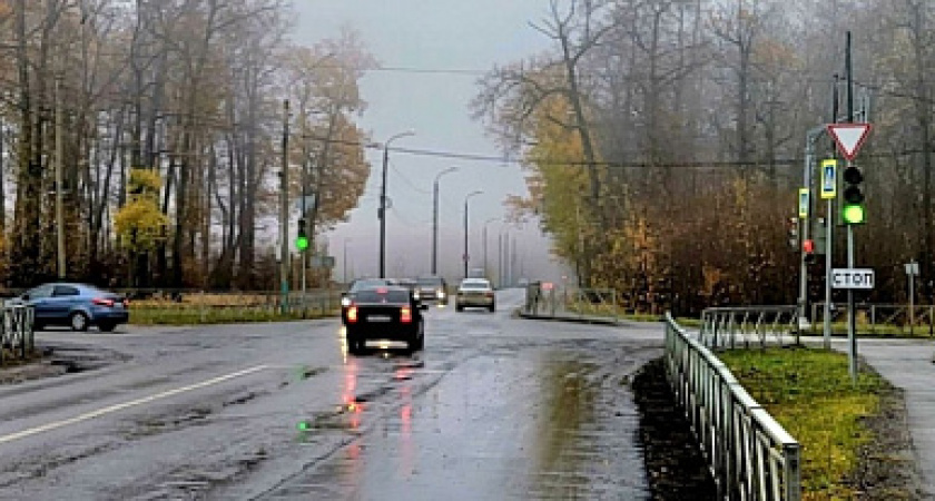 В Пензе из-за пробок на перекрестке Окружной и Зеленодольской обустроили правоповоротную полосу