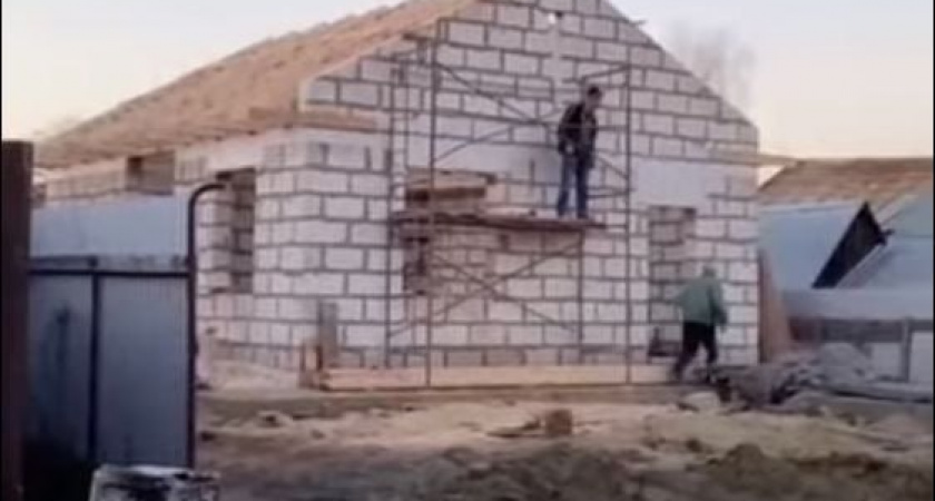 Ольга Чистякова помогла семье Тугушевых из Пензы восстанавливать сгоревший дотла дом 