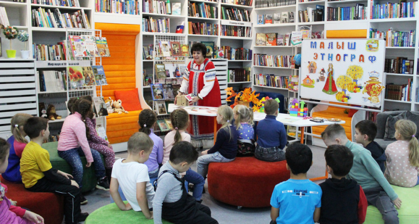 Более 500 участников пришли написать «Большой этнографический диктант» в модульную библиотеку Пензы