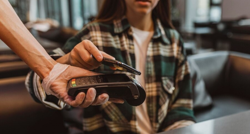 Группа ВТБ: в дни распродаж 11.11 траты россиян выросли на 13%