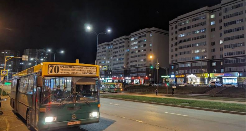 На проспекте Строителей сделали освещение по поручению Александра Басенко