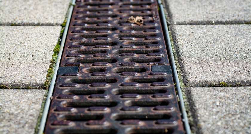 Пензенцам рассказали, когда сделают на ливнёвку на Южной поляне около ТЦ "Фортуны"