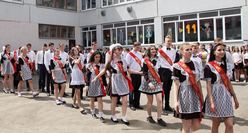 Для одиннадцатиклассников пензенских школ определи даты последних звонков и выпускных 