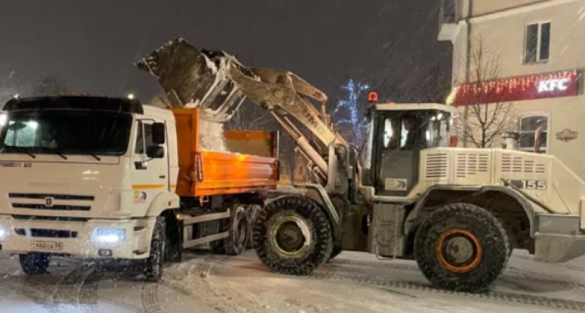 Депутаты Пензы возмутились ездой тяжелой техники по плитке на ул. Московской