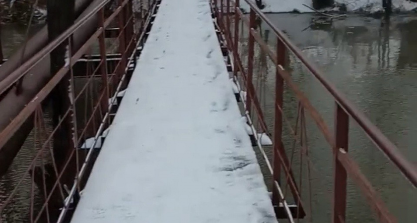 Жители Земетчино бьют тревогу: местный сахарный завод сливает отходы в речку