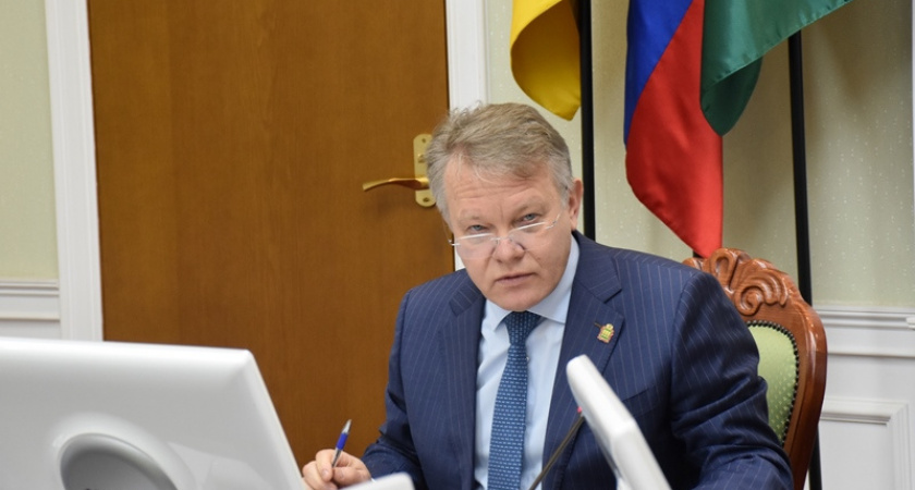 Басенко поручил расконсервировать бывший торговый комплекс «Журавли»