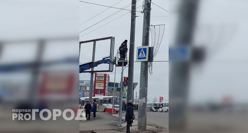 Пензенцам рассказали, куда перенесли светофор рядом с ТЦ Слава 