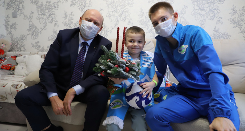 6-летний Артем из Пензы получил сюрприз от министра здравоохранения Вячеслава Космачева