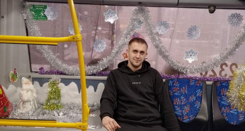 Водитель троллейбуса Пензы сам украсил свой транспорт к Новому году