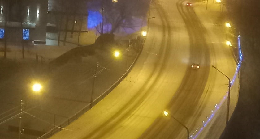 Пензенцам рассказали, когда на мосту по улице Ленина в Пензе чинят иллюминацию