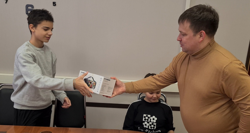 Министр культуры и туризма Пензенской области исполнил желания детей погибшего участника СВО