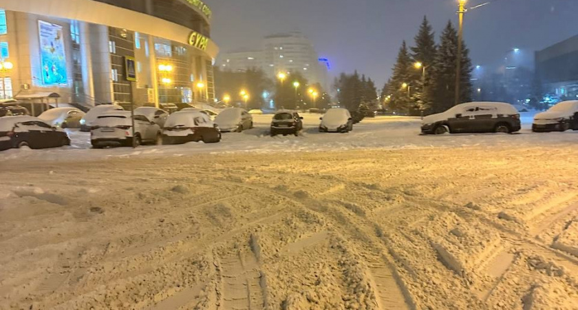 В Пензе водители жалуются на опасные ледяные колеи на дорогах