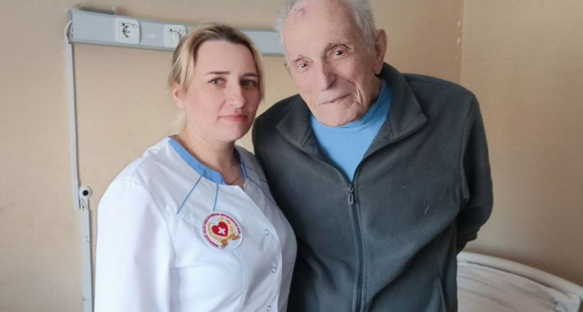 В Пензе участника Великой Отечественной окружили заботой в госпитале ветеранов