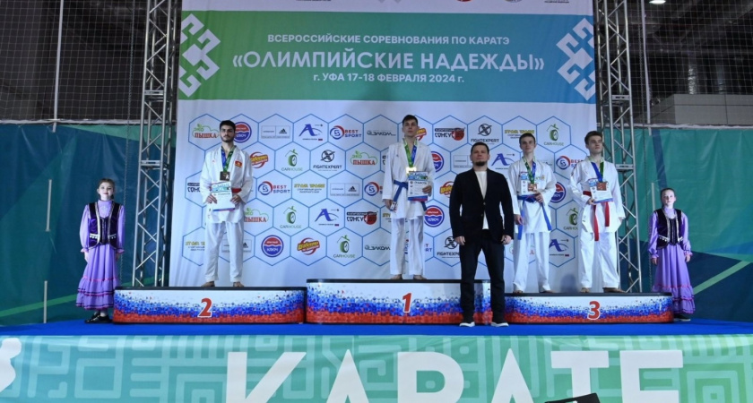 8 медалей привезли юные пензенцы с соревнований по карате