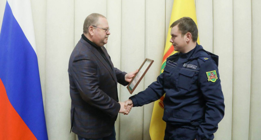 Мельниченко поблагодарил бойцов «Тигров» за предотвращение 44 преступлений и 2 тысяч правонарушений