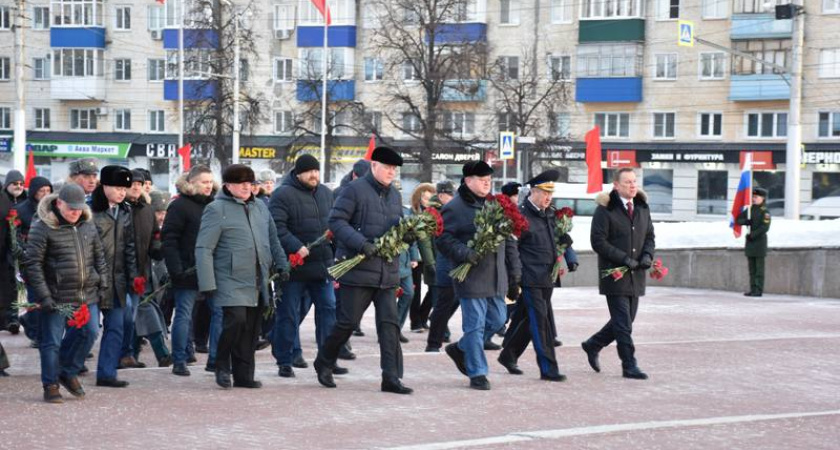 Пензенцам пояснили, почему не возложили цветы к орудию на улице Ленина 23 февраля 