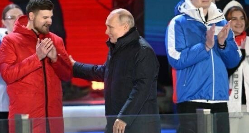 Пензенец стоял на одной сцене с Путиным во время концерта в честь Крымской весны