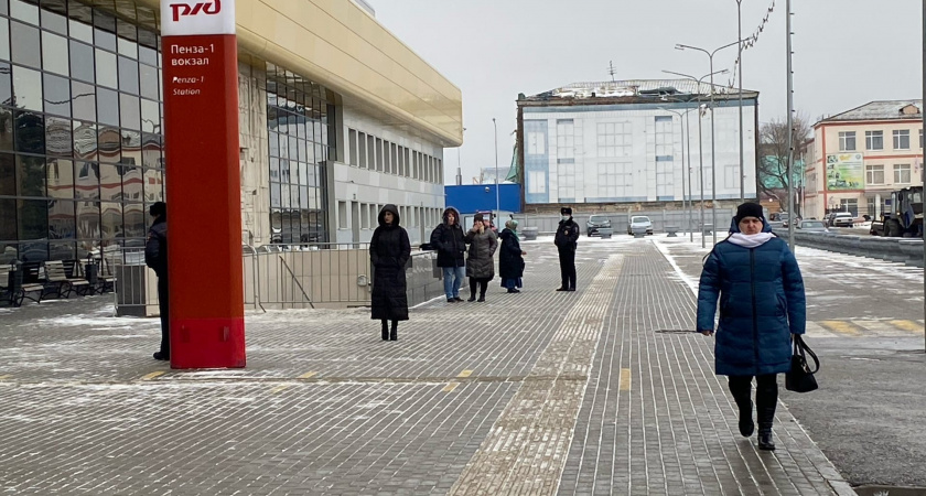 Не вздумайте убирать пуховики: синоптики прогнозируют самый холодный апрель