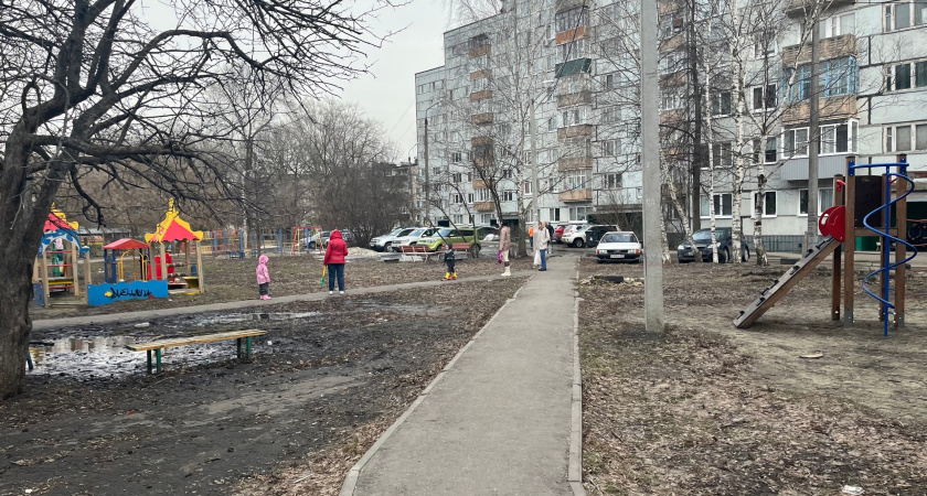 "Ситуация в стране обязывает сделать это": россиян переводят на шестидневную рабочую неделю