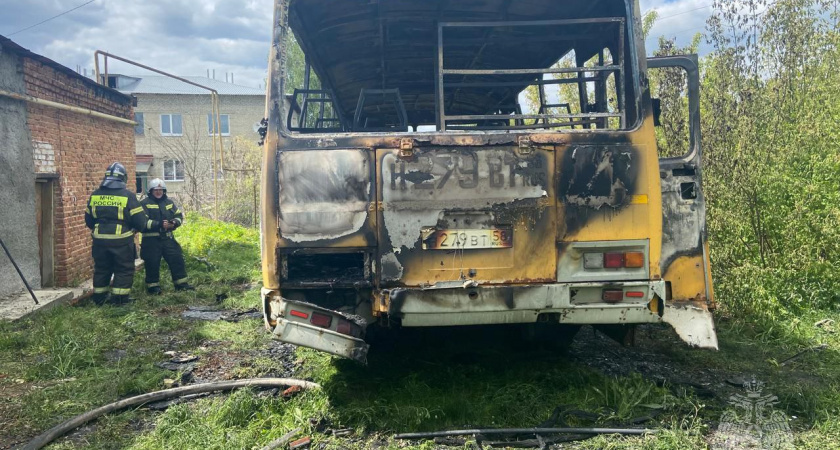 В Городище сгорел школьный детский автобус