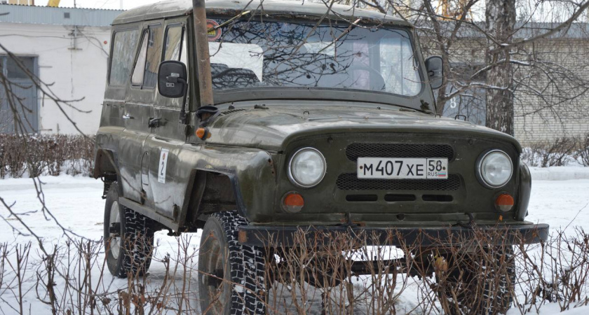 Жители Кузнецка собрали средства на УАЗ для нужд СВО