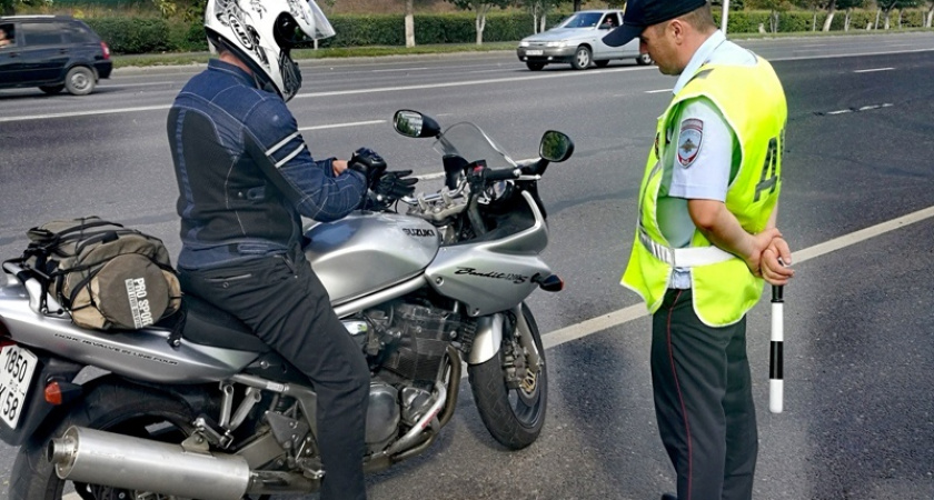 В Пензе Госавтоинспекция выявила 96 нарушений ПДД мотоциклистами